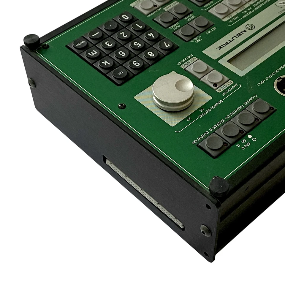 NEUTRIK ANALYZER 3337 - Image 4 of 4