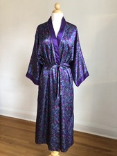 STUNNING VTG MS. B Purple Paisley Satin Cuddleskin Robe Dressing Gown SZ M