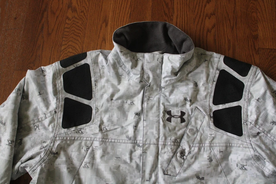 Preowned Great Under Armour Mens Jacket digital Arctic Snow Camo Rare L coat - Image 3 of 4