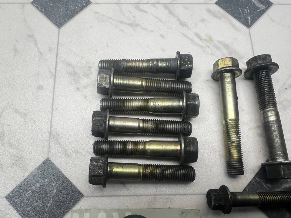 90-05 Mazda Miata OEM Transmisión Campana Carcasa Pernos Juego Arranque Completo Foto 2 de 3