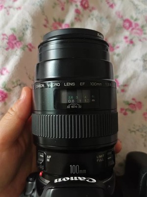 Canon EF 100mm f/2.8 Macro USM Prime Lens for Canon EF Mount