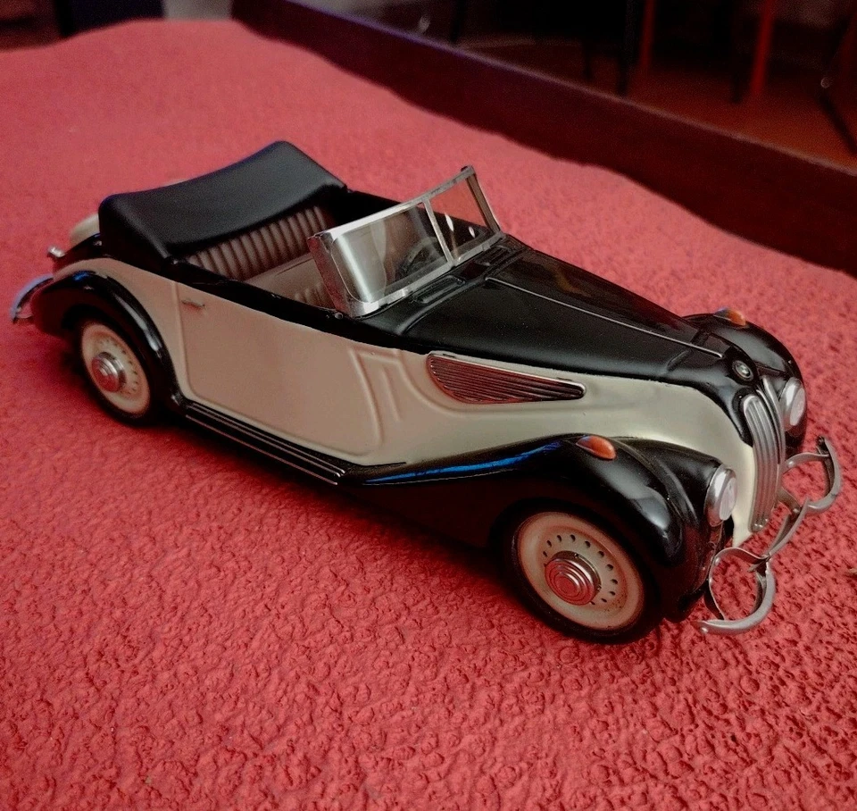 SCHUCO CLASSIC 1/18 - BMW 327 CABRIOLET - Modellino Auto Bianco/Nero - #99# -  - Immagine 2 di 4