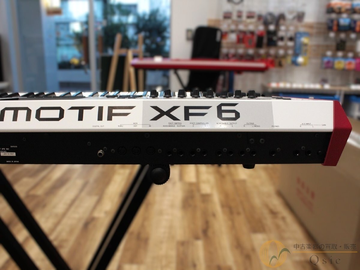 Yamaha MOTIF XF6 61-Key Music Synthesizer Workstation – Ships from