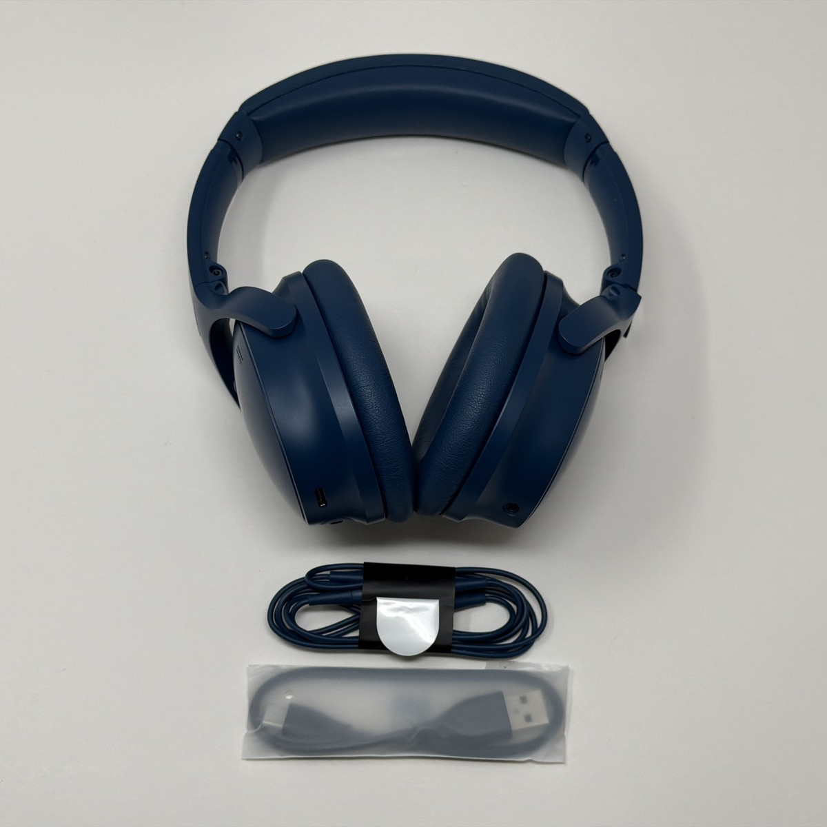 Bose QuietComfort 2023 Twilight Blue Wireless Headphones Excellent
