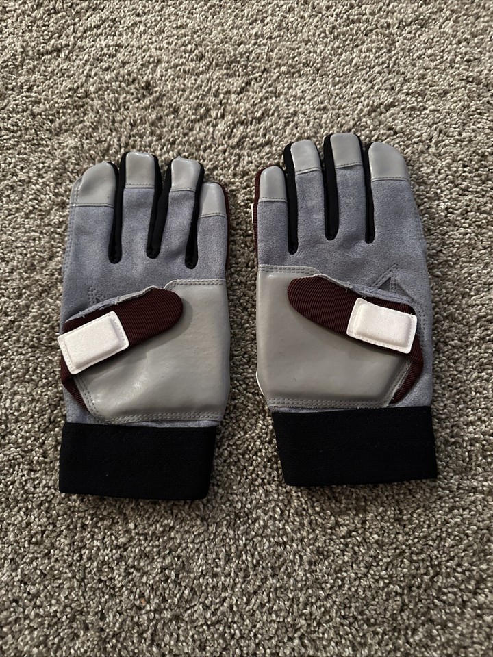 Cutters LinebackerRunning BackLineman Adult Med. Padded Football