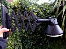 Wall mounted rivet gun lamp
