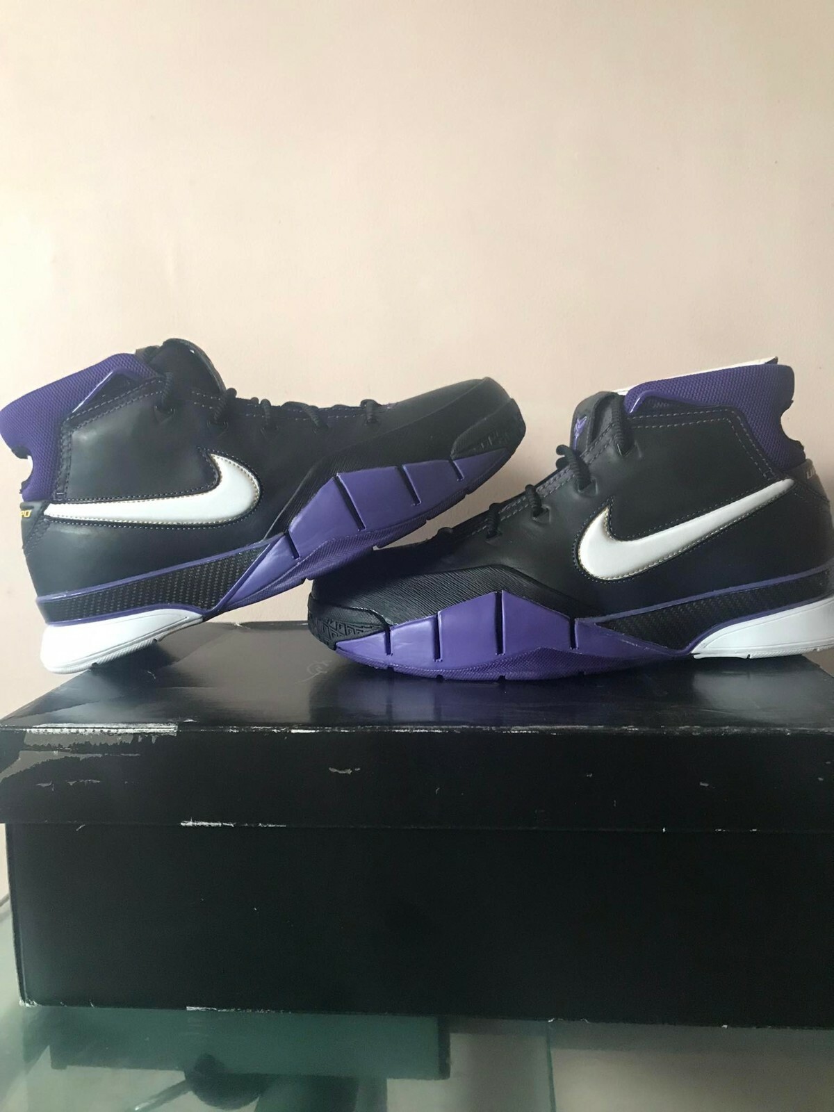 kobe 1 black