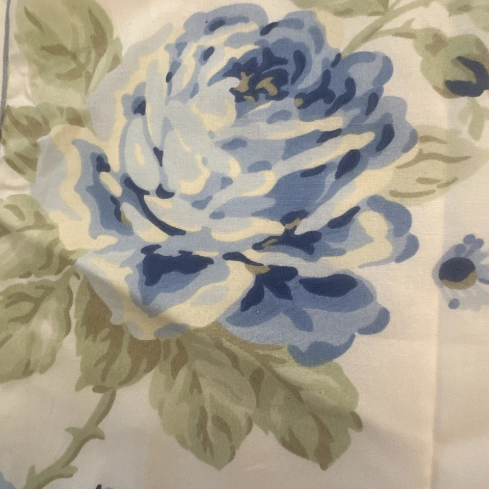 Cath Kidston Designers Guild Fabric Rose Bloom 26x28 Blue Floral Sample UK - Image 3 of 4