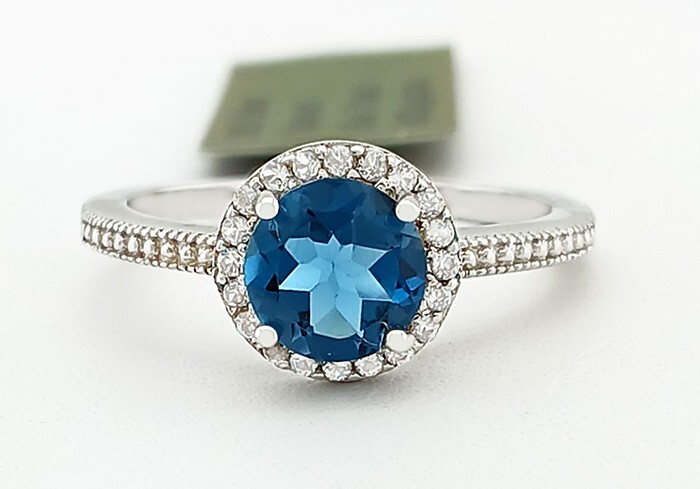 GENUINE 1.08 Cts BLUE TOPAZ & WHITE SAPPHIRES RING  .925 SILVER - New With Tag