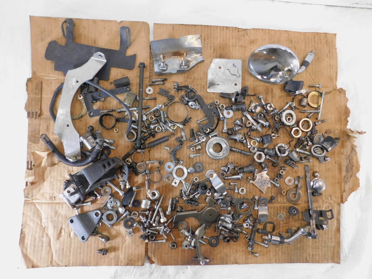 2001 01 Honda VT750CD2 Shadow Ace Deluxe Nuts Bolts & Brackets