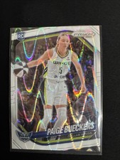 2025 Paige Bueckers #5 | Panini (White Seismic) Prizm Rookie WNBA