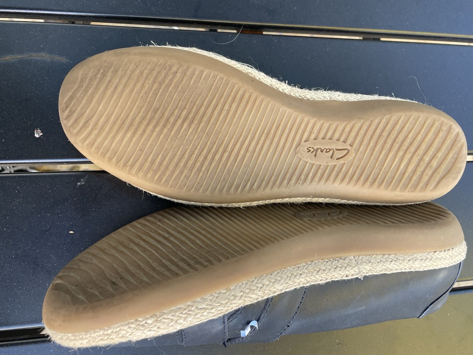 Clarks Collection Danelly Shine Women's Navy Leat… - image 4