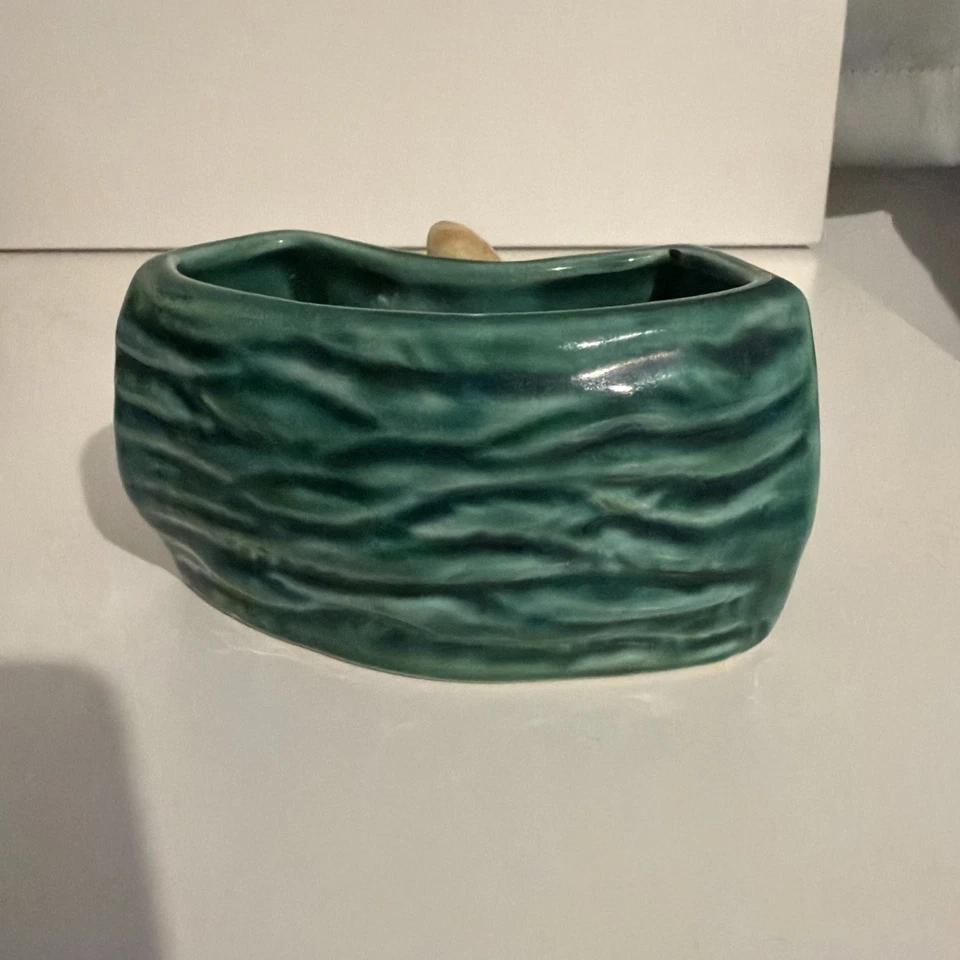 Dee Cee Pottery - Rabbit and Log - Posy Vase / Planter - Image 4 of 4