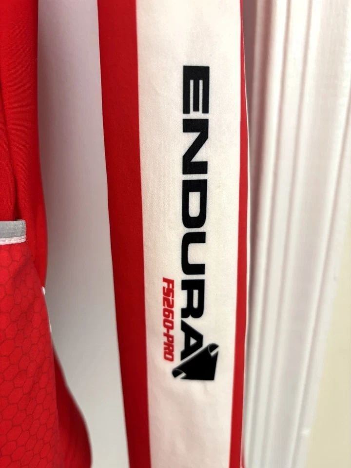 Chaqueta Endura FS260-Pro Jetstream impermeable para mujer ciclismo/correr roja talla M Foto 4 de 4