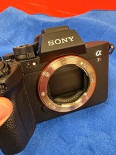 Sony A7R V - Full-Frame Camera with 61.0MP - Black Body Only