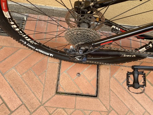 bicicletta mountain bike - Foto 3 di 12