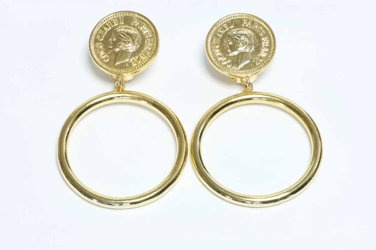 Pre-owned Chanel Brushed Gold Dangle Earrings in 2023