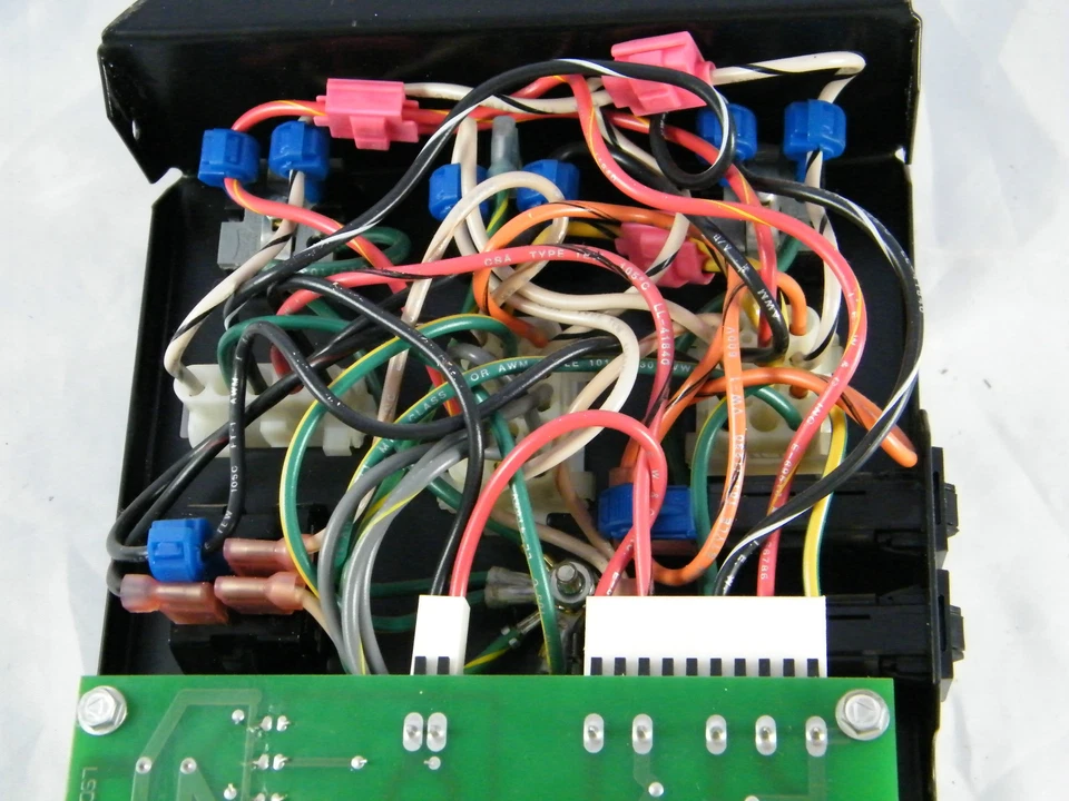 ROWE INTERNET JUKEBOX ~ POWER SUPPLY ASSEMBLY ~ PART NUMBER 22145801 - Image 4 of 4