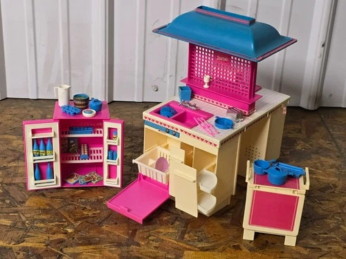 Vintage 1984 Barbie Dream Kitchen #9119 Accessories Food And Furniture