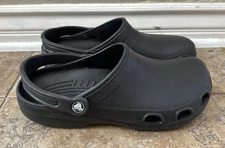 Crocs unisex slip on clog sandals shoes Black. Mens 9 women’s 11