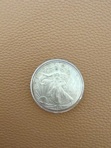 U.S. Mint American Eagle 2010 1 oz Silver .999 Business Strike Coin Plastic Shel