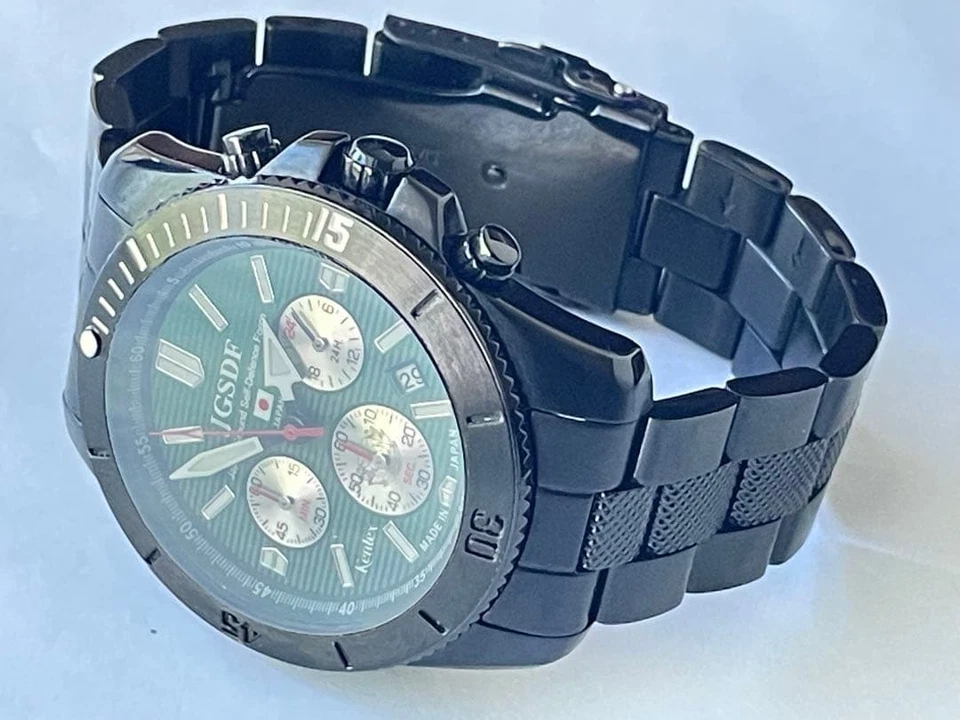 Reloj de cuarzo cronógrafo KENTEX JGSDF 4795 esfera verde 42 mm Japón usado Foto 4 de 4