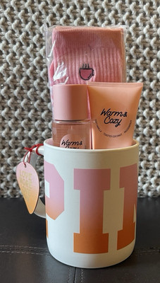 NEW Victoria's Secret PINK WARM & COZY Lotion Mist Cozy Socks Mug Gift Set