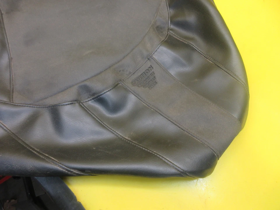 NUEVO COMO FABRICANTE ORIGINAL ARCTIC CAT F1100 TURBO NEGRO ASIENTO SILLÍN FUNDA COJÍN SOLAMENTE Foto 3 de 4