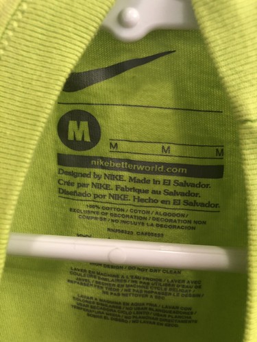 Boys NIKE Brand Green "Legend Status" Graphic Tee - Short Sleeve Medium - Picture 5 of 11