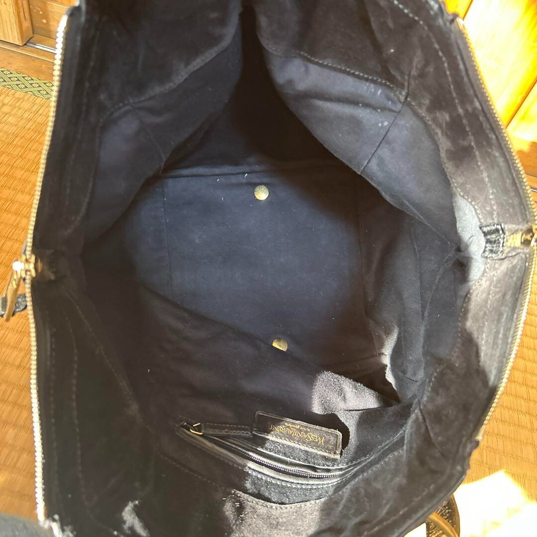 [N MINT] Yves Saint Laurent Borsa a mano in pelle verniciata nera CENTRO