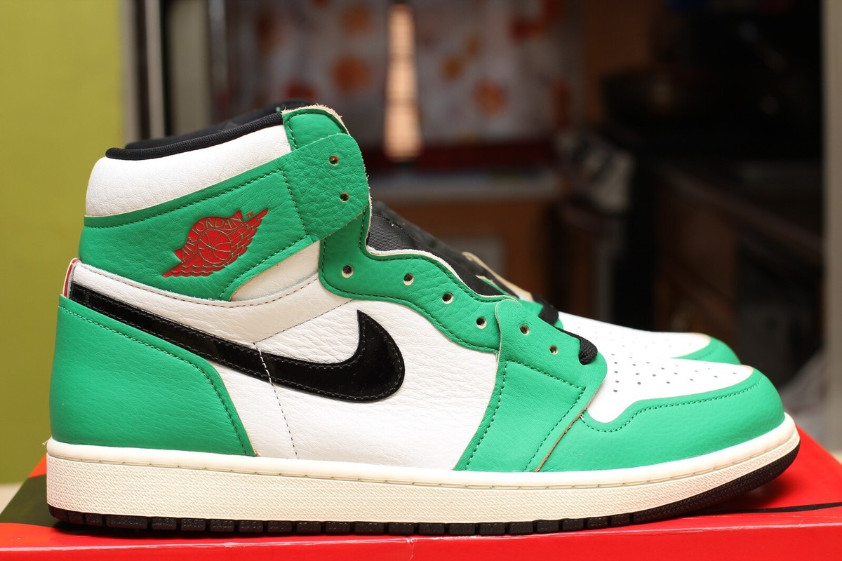 AIR JORDAN 1 RETRO HIGH OG 'LUCKY GREEN' SIZE 10.5 DS 100