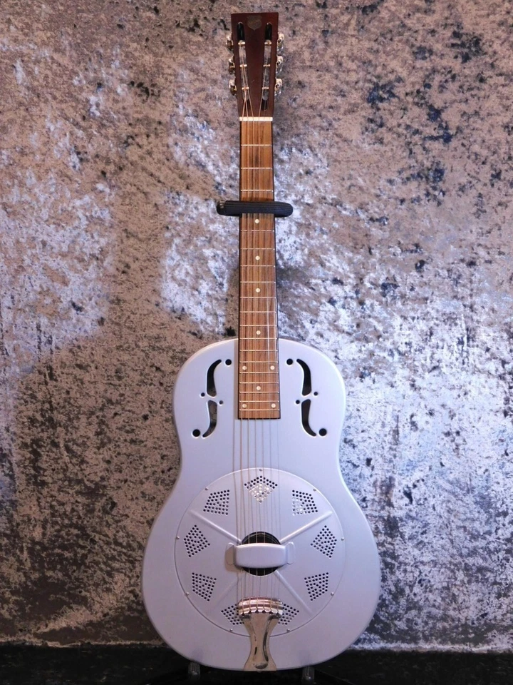 Resonador National Delphi '95 Foto 3 de 4