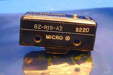 MICRO SWITCH BZ-R19-A2 PLUNGER 1P 2POS NEW OLD STOCK NOS UNUSED