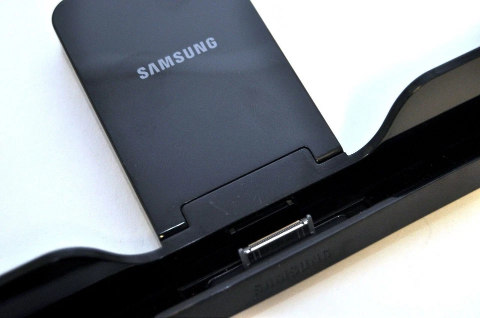 NUEVO Samsung Galaxy Tab 10.1" Escritorio Multimedia Dock Station HDMI EDD-D1B1BE Foto 2 de 4