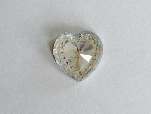 80 SELF ADHESIVE HEARTS CLEAR ACRYLIC DIAMANTE RHINESTONES GEMS APP 12 X 12MM - Picture 3 of 3