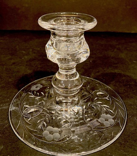 Pair Of Vintage Etched Glass Candle Holders - 第 2/5 張圖片