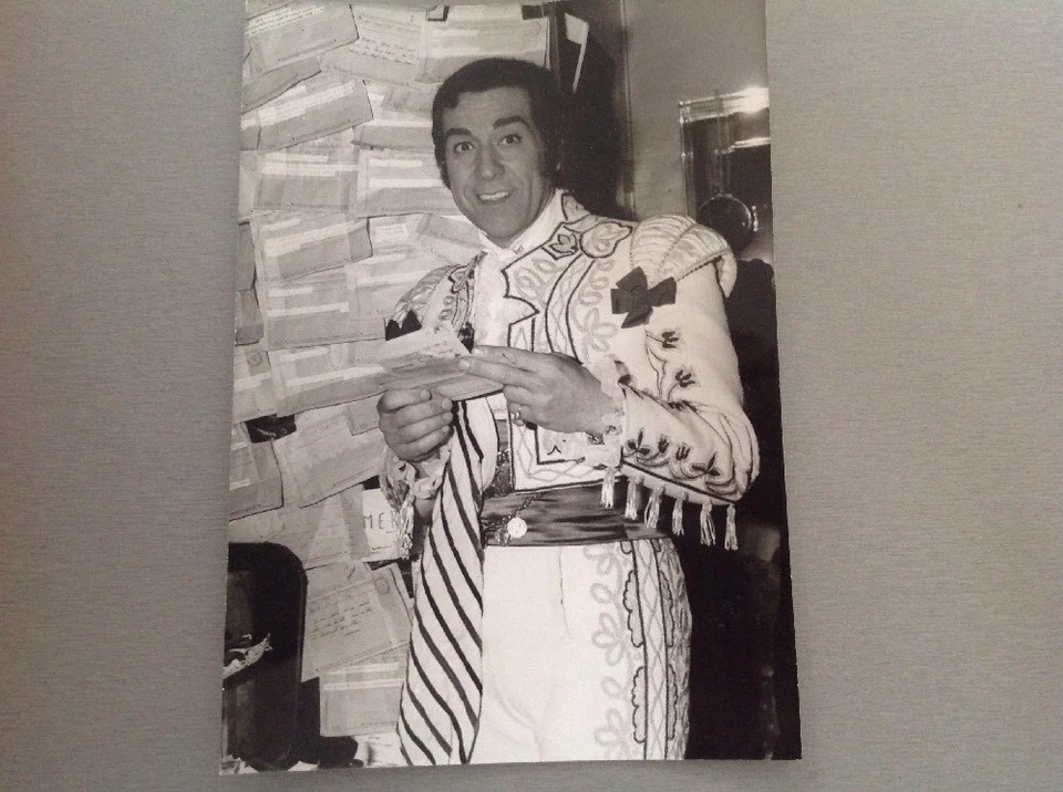 LUIS MARIANO - Photo de presse originale 13x18cm - Photo 1/1