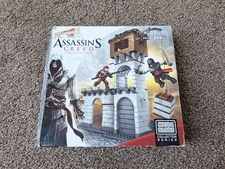 Assassin's Creed MEGA BLOKS 314pcs Set 94319 Fortress Attack Collector Series.