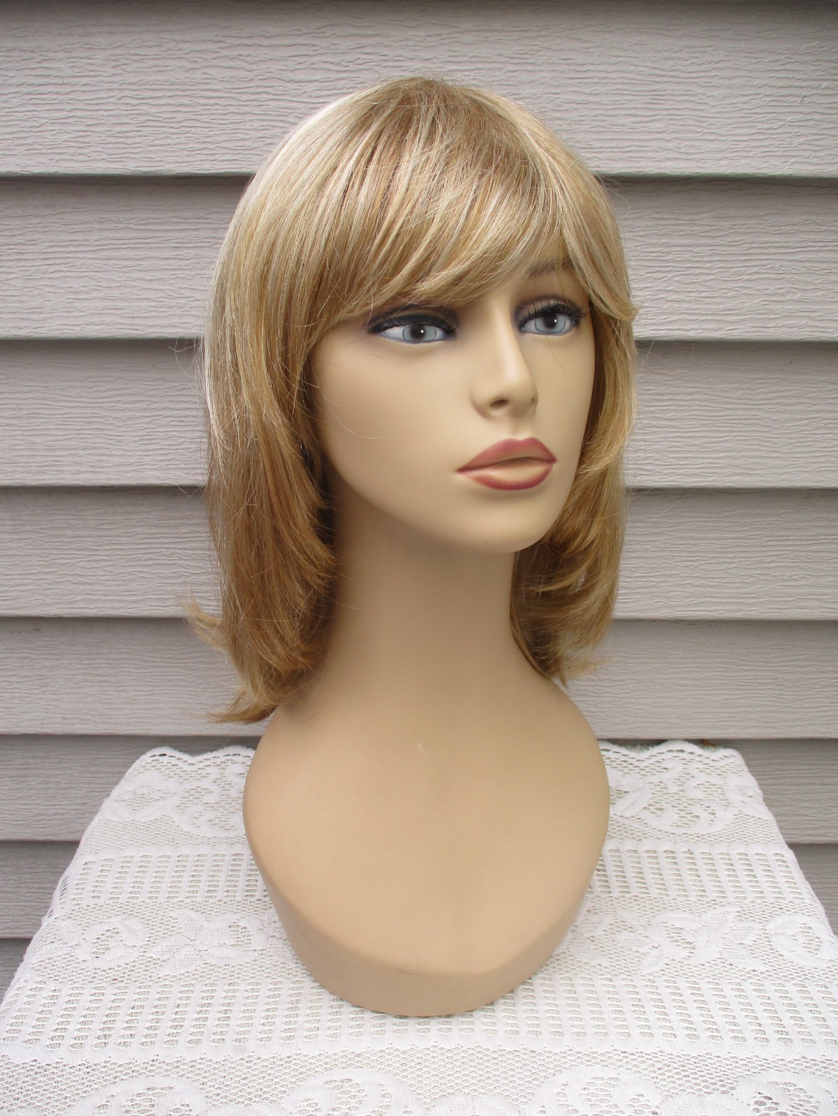 Jon Renau MYSTERY WIG Color BLONDE Mid Length Style MODIFIED BANGS Read