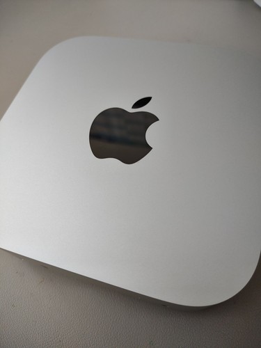 Apple M4 Pro Mac Mini Desktop 512GB 24GB RAM Silber - 12 Core CPU / 14 Core GPU - Bild 7 von 8