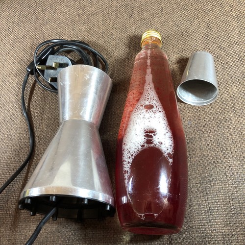 Lámpara Mathmos Astro Lava, Transparente con Rojo, Acabado Cromo - Imagen 8 de 10