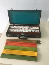 Vtg MAH JONGG MAHJONG SET-152 TILES-Faux gator Case