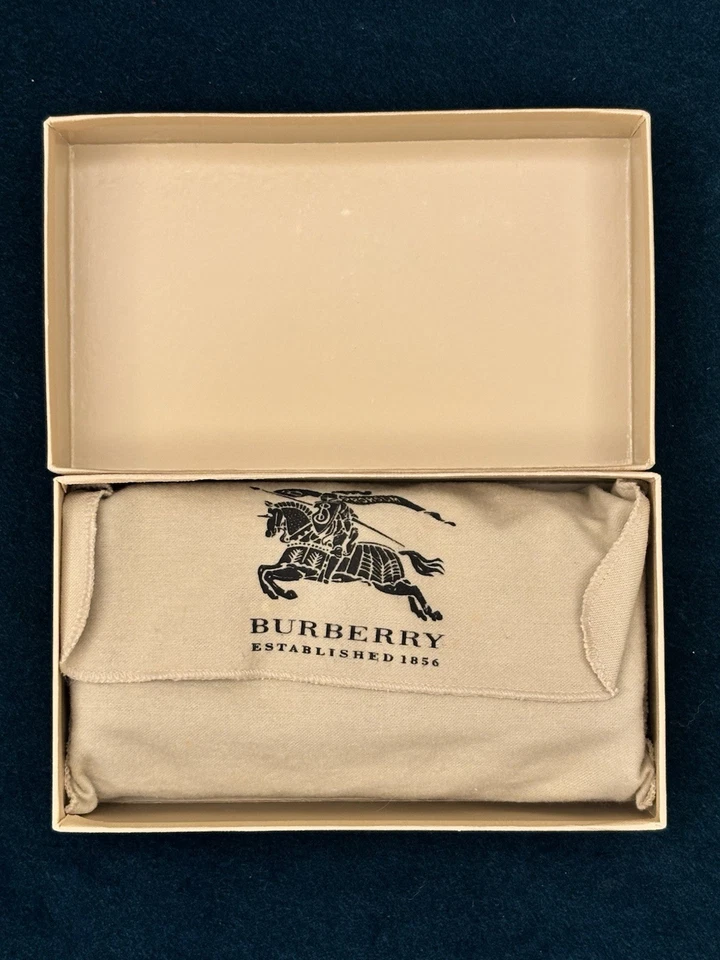 Bolso Clutch Burberry Logo Caballo Bronce con Patrón a Cuadros en Caja Original Foto 3 de 4