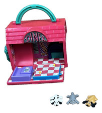 VTG. 90s Galloob Pound Puppies Pound Diner Playset with 3 pets