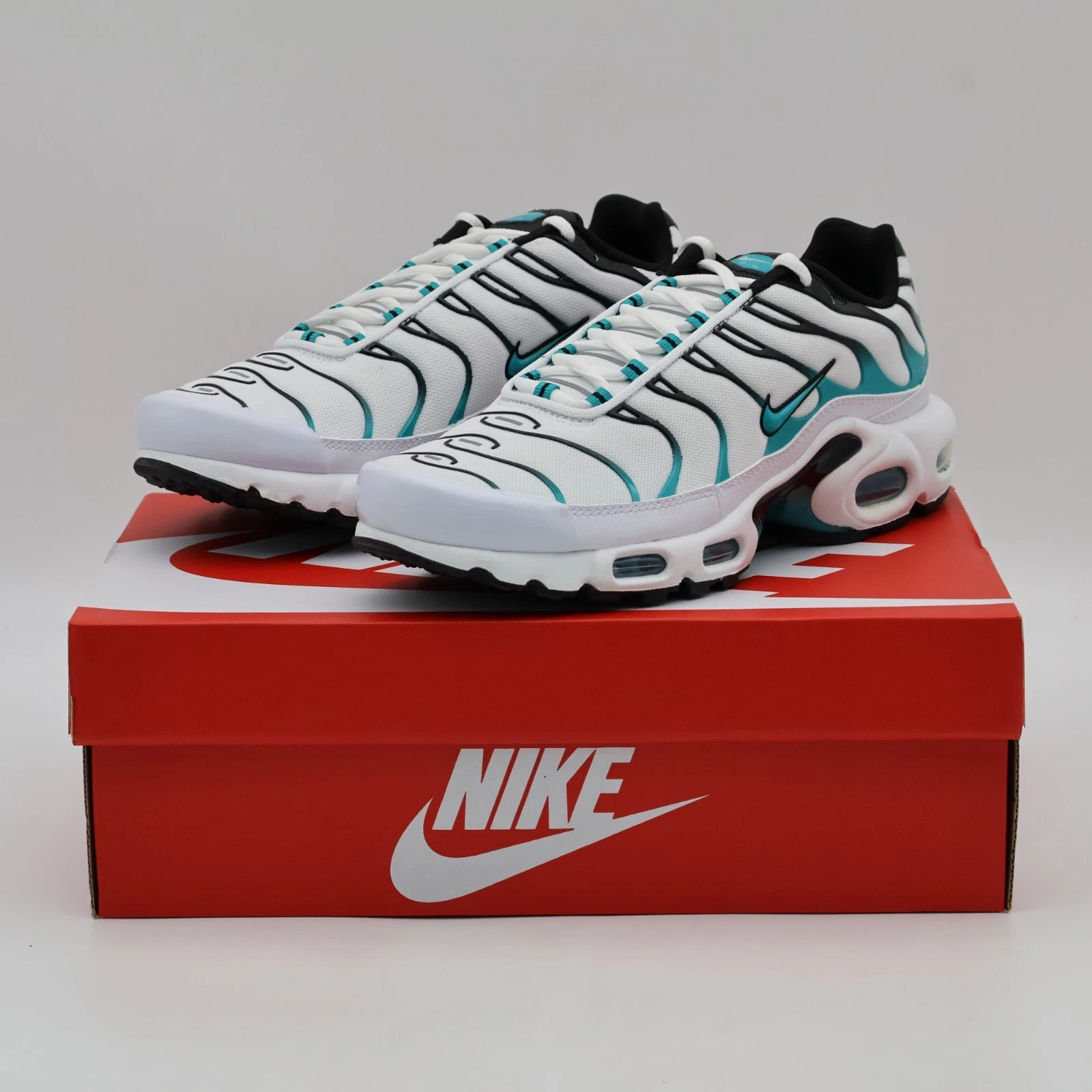 604133-136 Nike Air Max Plus Turbo Green 2025 (Men's)
Opens in a new window or tab