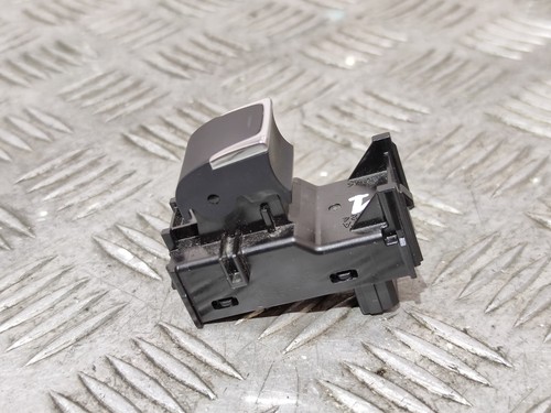 LEXUS NX Z1 Front Left Door Window Switch 193124 - Picture 3 of 7