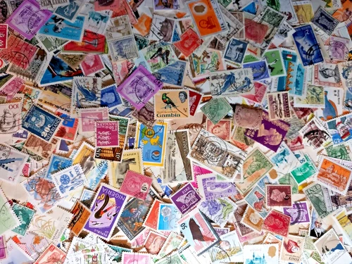 Quality Lot of 1000  Used World Wide~Charity Stamps~off paper~Crafting ~Collect