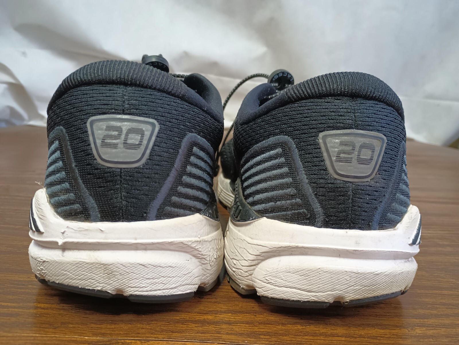 Brooks Beast 20 Mens Size 14 Running Shoes Black/Grey 1103272E051 eBay