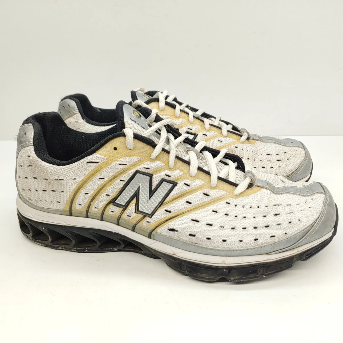 New Balance 8507 Mens Running Shoes Size 11.5 2E White Black MR8507WB