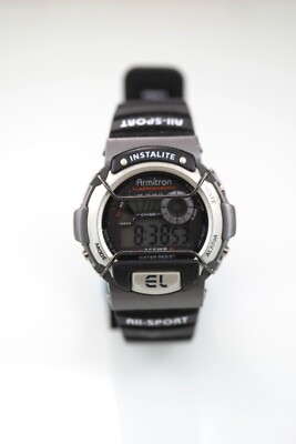 Armitron Herren Uhr Grau Schwarz Kunststoff 50 m Alarm Chronograph Quarz
